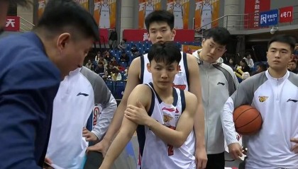 IM电竞-广东男篮加时险胜青岛 北京男篮力克广州 广厦把山东男篮打出四强